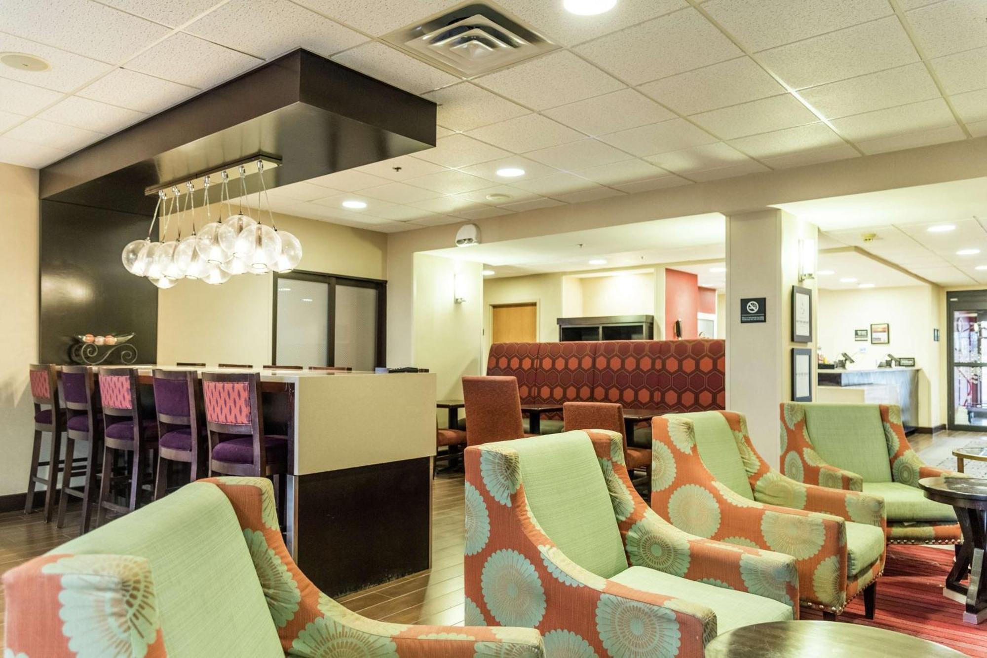 Hampton Inn Muskegon Muskegon Heights Exterior photo